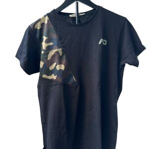 Addicted Men’s Black T-Shirt Camo Pocket Athletic Tee L